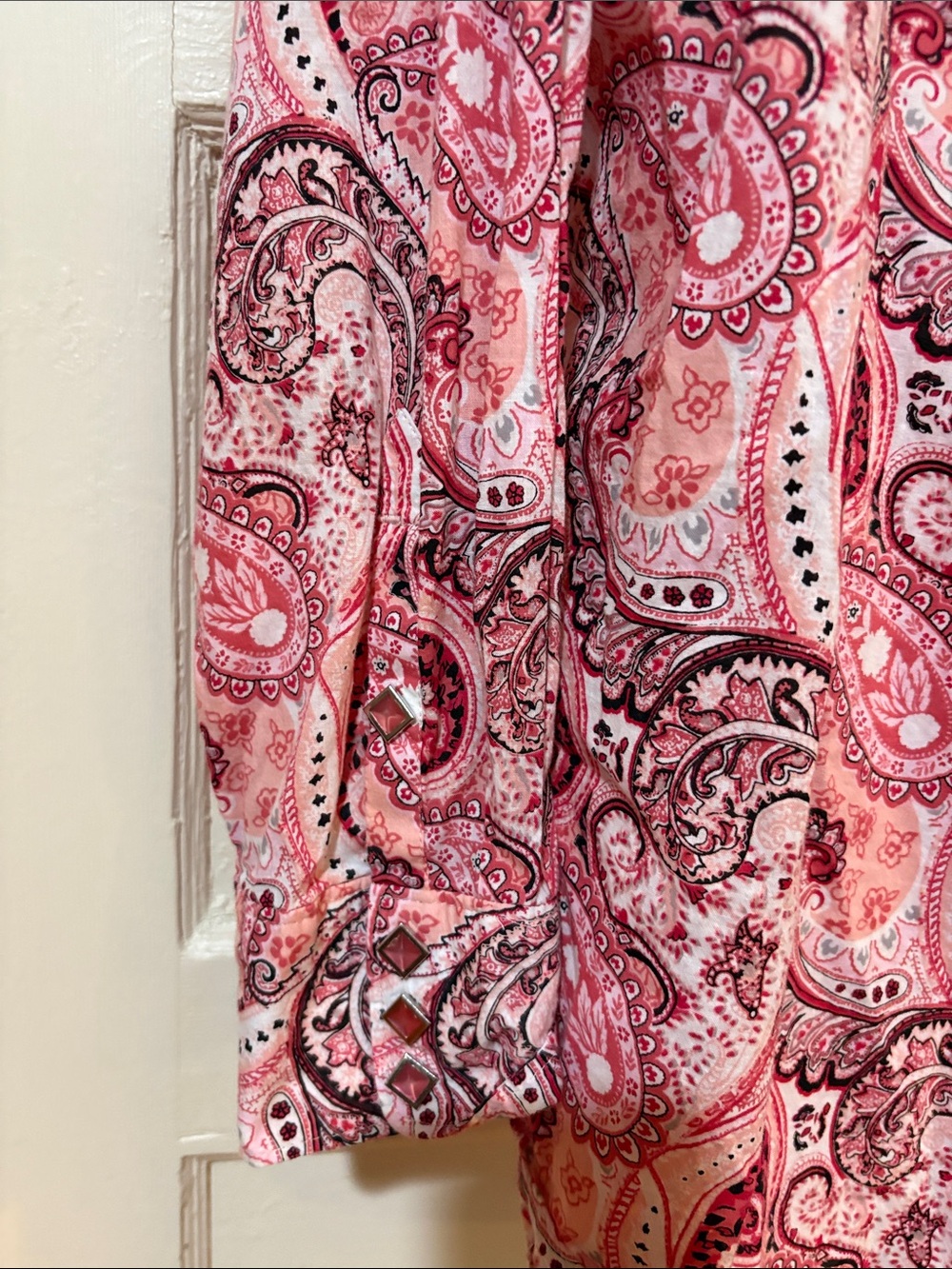 Ariat Pink Paisley Print Button-Front Blouse - Picture 5 of 6